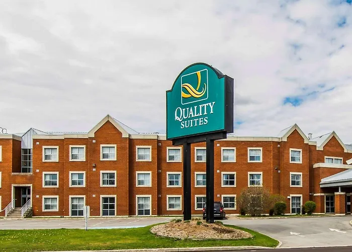 Airport Hotel: Quality Suites